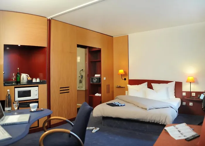 Superior King Suite